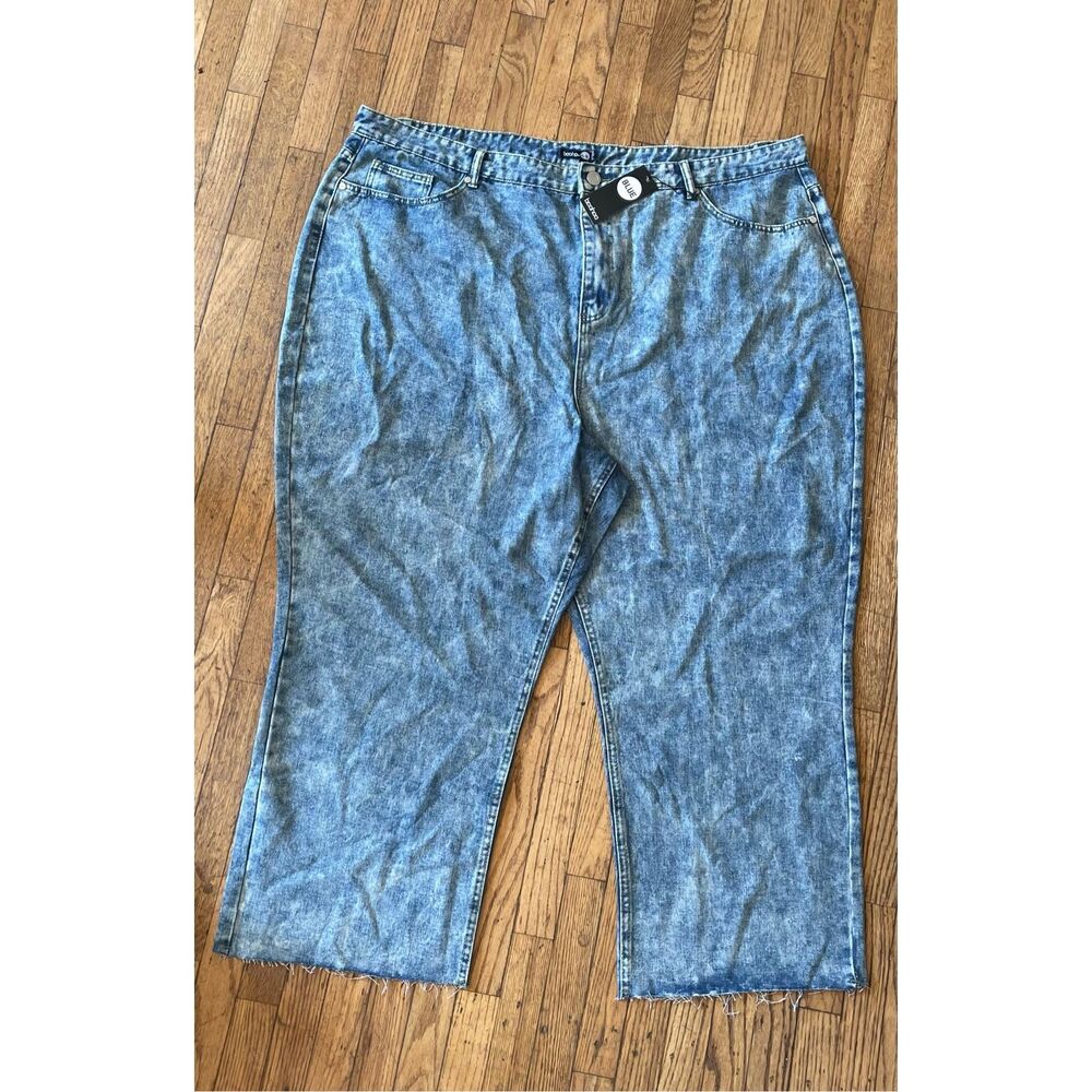 Boohoo Women’s 24 Jeans Acid Wash Ankle New